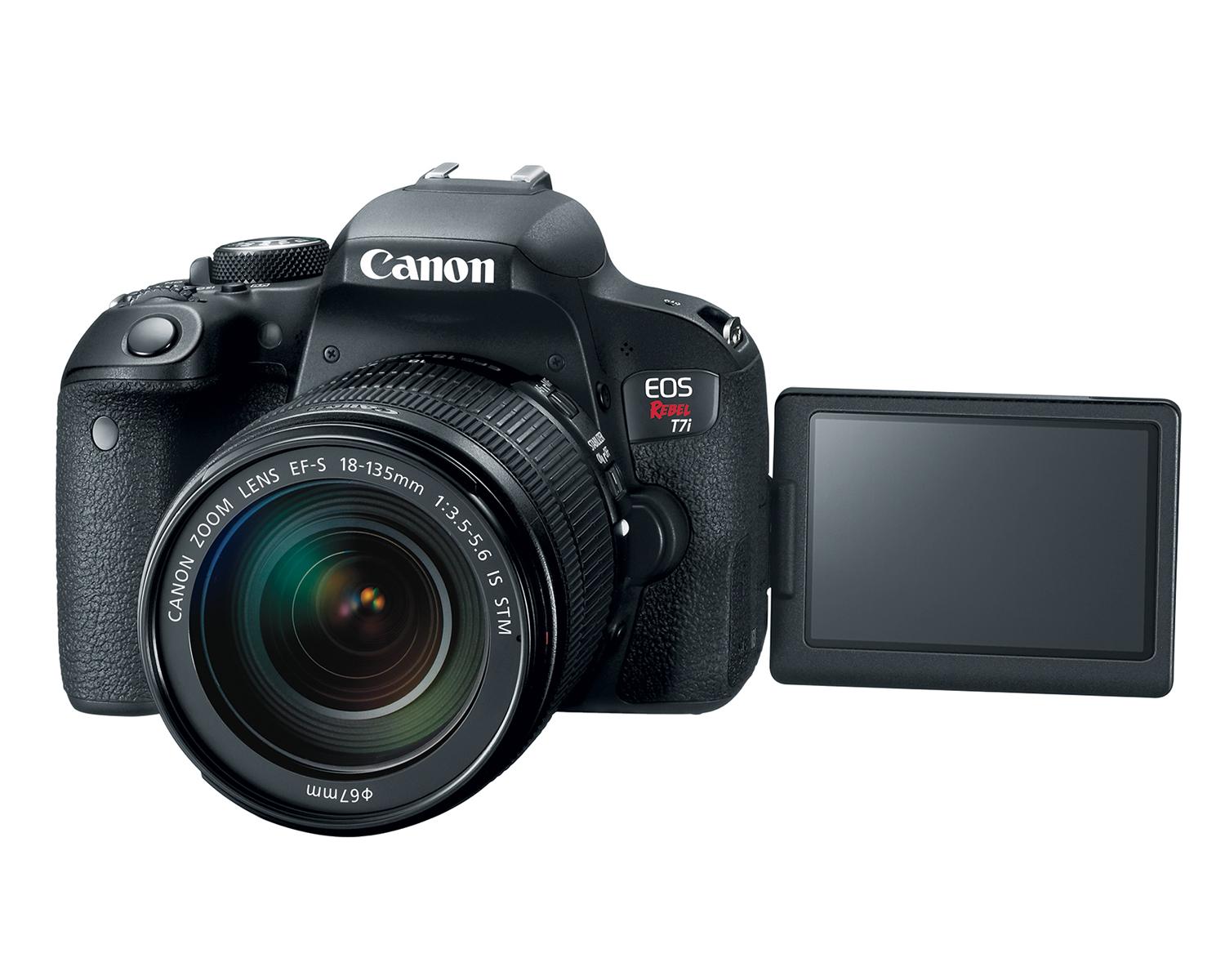 EOS Rebel T7i avec le nouveau objectif EF-S18-55mm - Vue trois quarts ouvertes